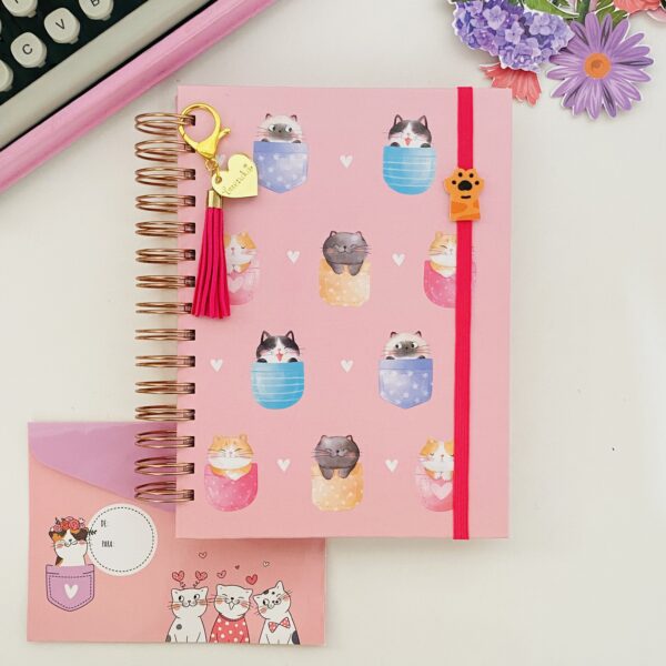 Caderno Wire-o a5 Gatinho com Folhas Decoradas