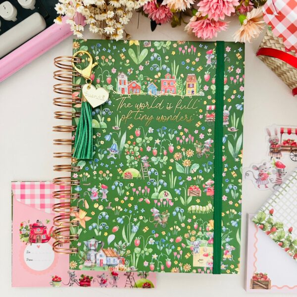 Caderno Wire-o Reposicionável - Fazenda de Morangos Folhas Decoradas