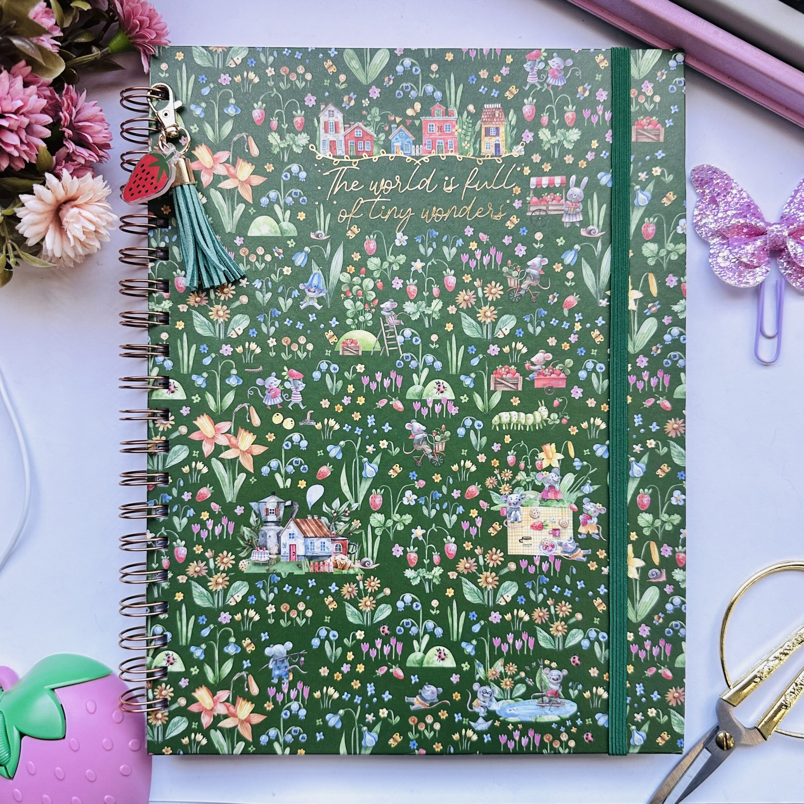 Caderno Wire-o Reposicionável 1 Matéria - Fazenda de Morango Universitário 60f (27,5x20cm)